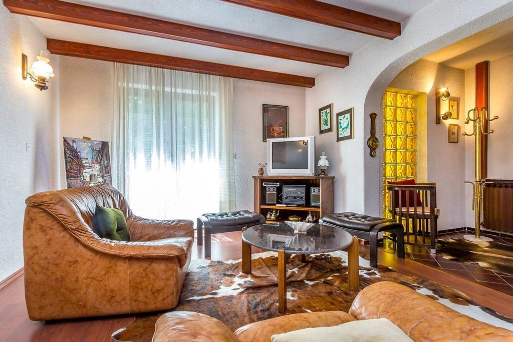 Holiday Home Ermanna Пула Екстериор снимка